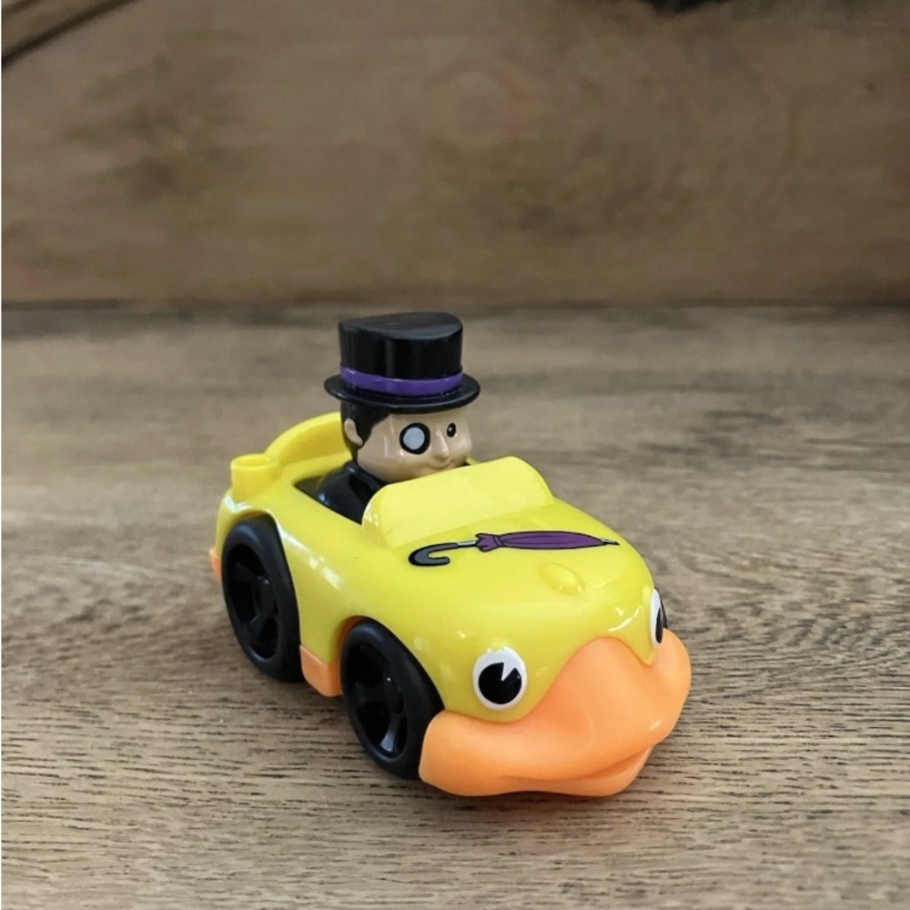 Little People Wheelies Penguin Fisher Price DC Super Friends